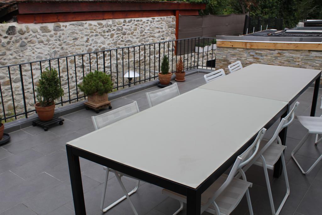 Au Coeur Du Vignoble Sur Bursins Bed & Breakfast Exterior photo